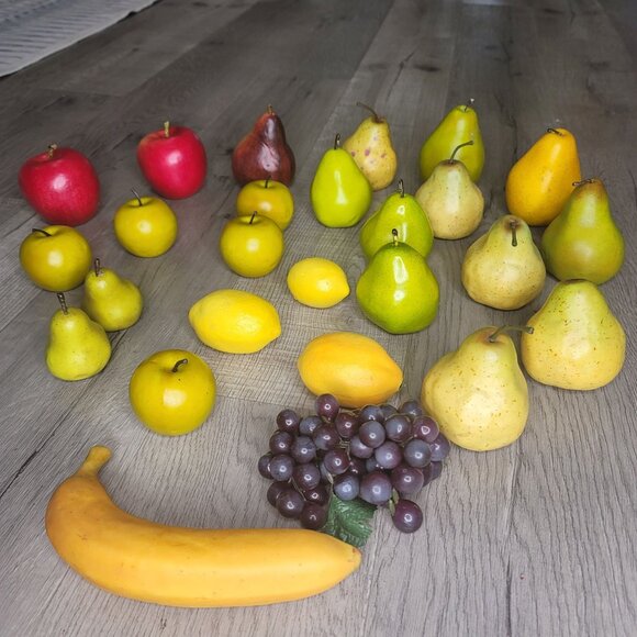 Large Assortment Of Artificial Fruits Including Apples Pears Lemons & Grapes - Picture 11 of 16